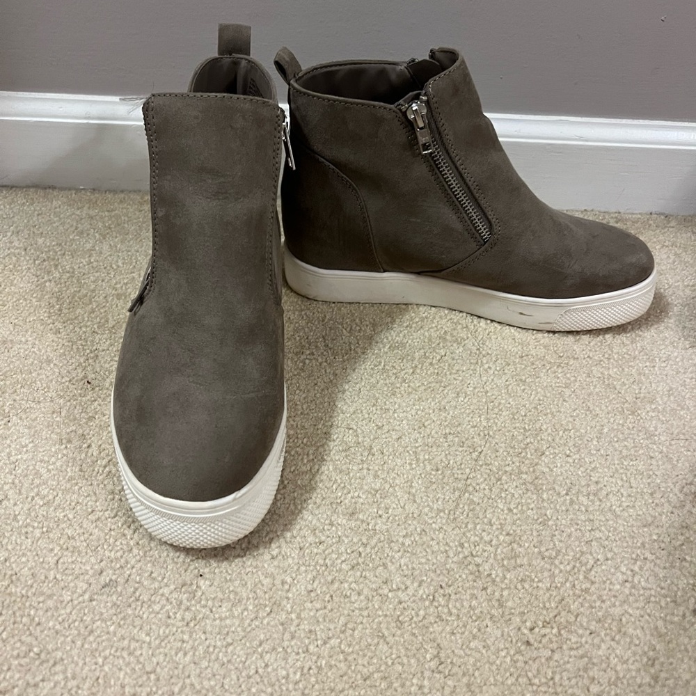 Time And Tru Booties